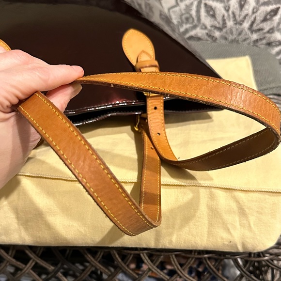 Authentic Louis Vuitton Vernis Tote bag - Picture 9 of 14